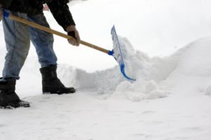shoveling-snow_2