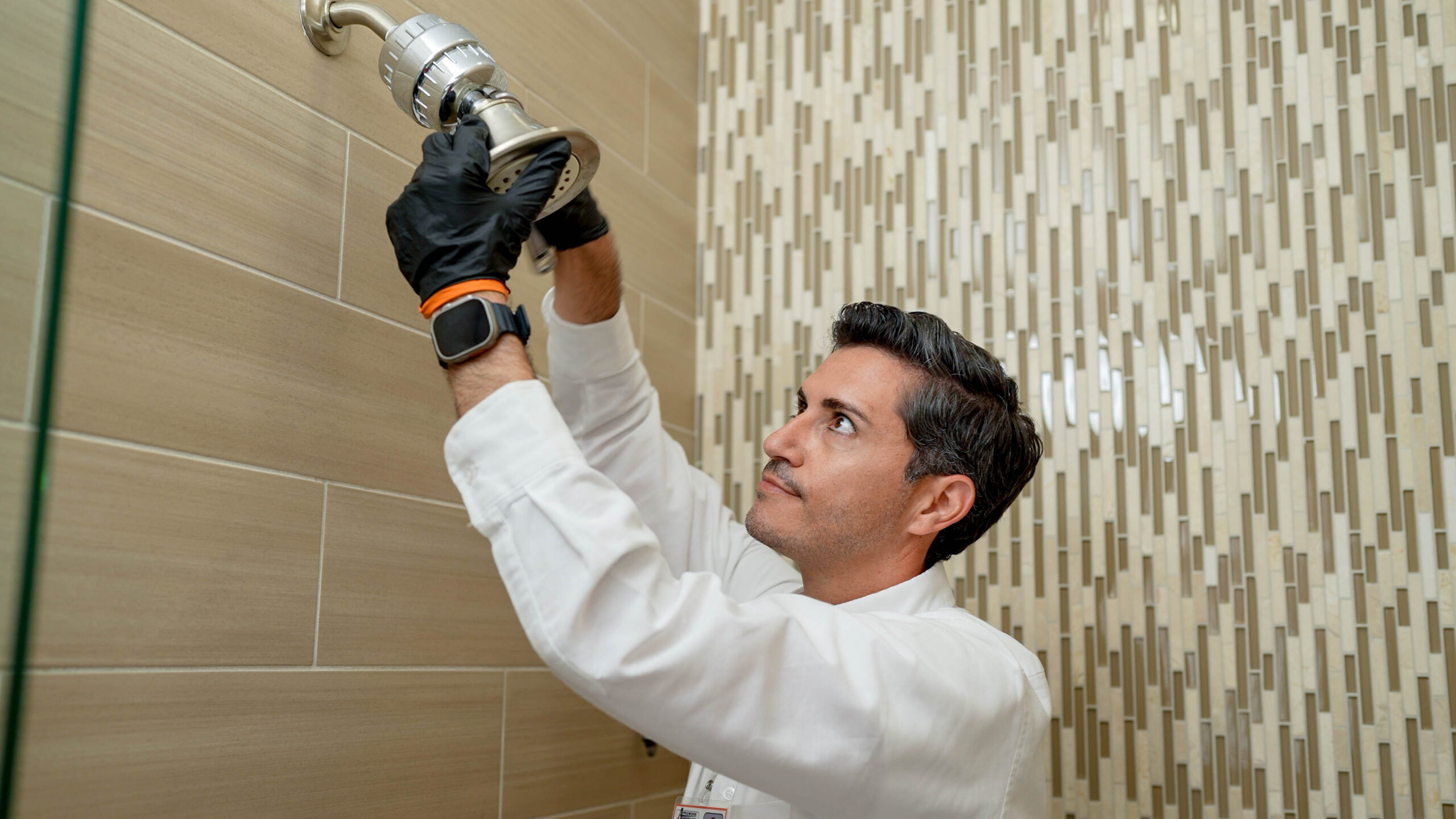 applewood tech installing shower head